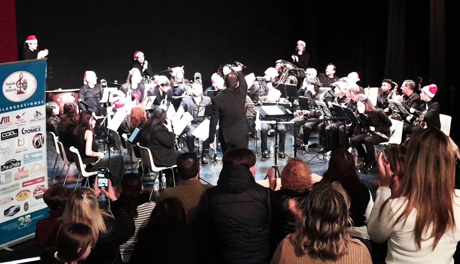 Papá Noel cierra la primera parte del programa navideño