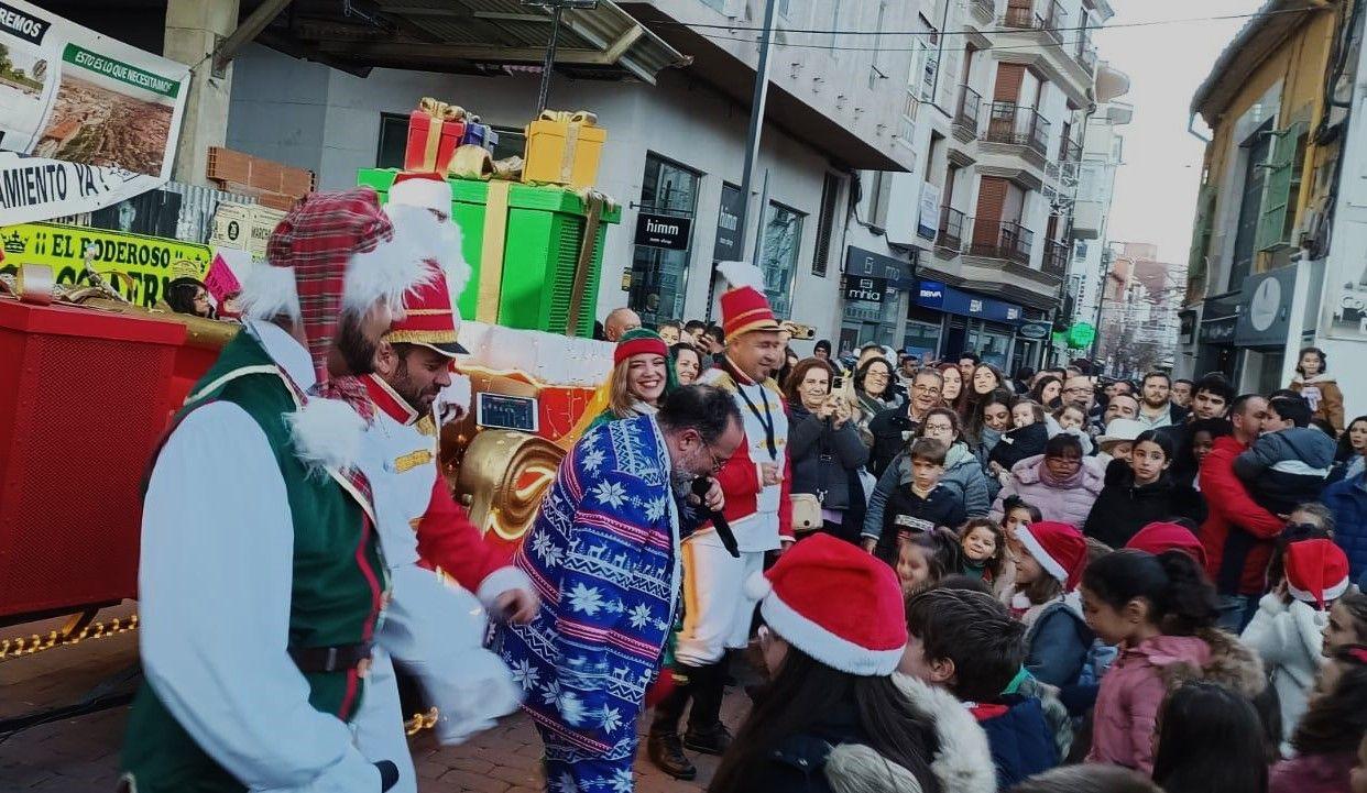 Papá Noel cierra la primera parte del programa navideño