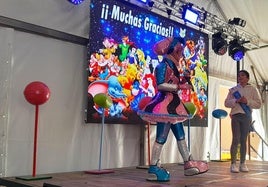 Ambiente en la carpa de las Minas durante las campanadas infantiles