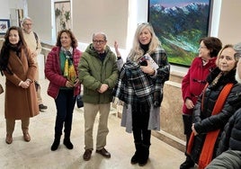 La concejala de Cultura y el presidente ACAP en la inauguración