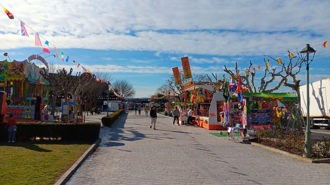 Gran ambiente en Toril en las carreras de caballos de San Blas