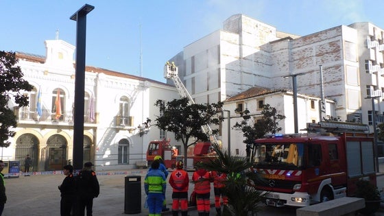 Un simulacro en el centro urbano sorprende a conductores y viandantes