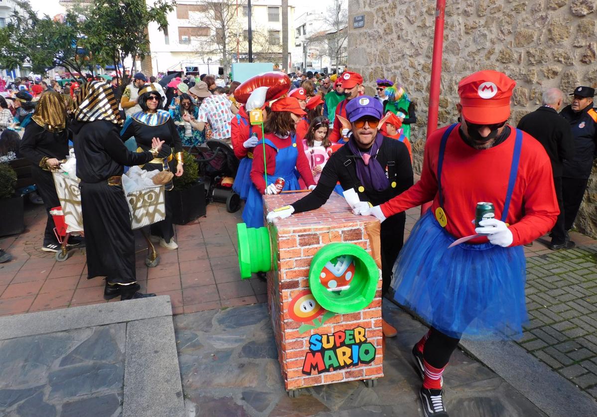 Ambiente en el entorno del Jardincillo el sábado de Carnaval