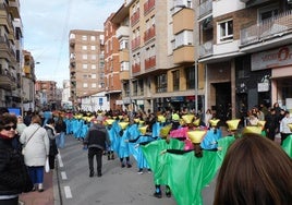 Ambiente carnavalero en la calle Antonio Concha