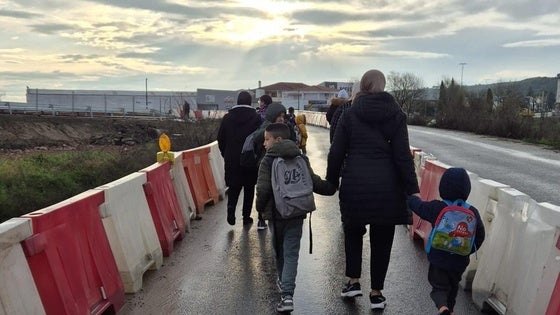 El Ayuntamiento denuncia «falta de planificación, incumplimiento de compromisos y dejadez» en las obras del tren