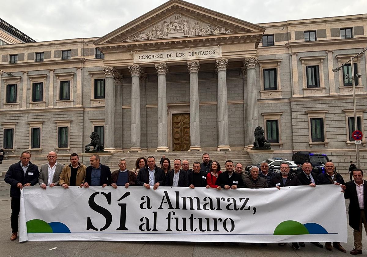 Reciente presencia de los alcaldes a las puertas del Congreso