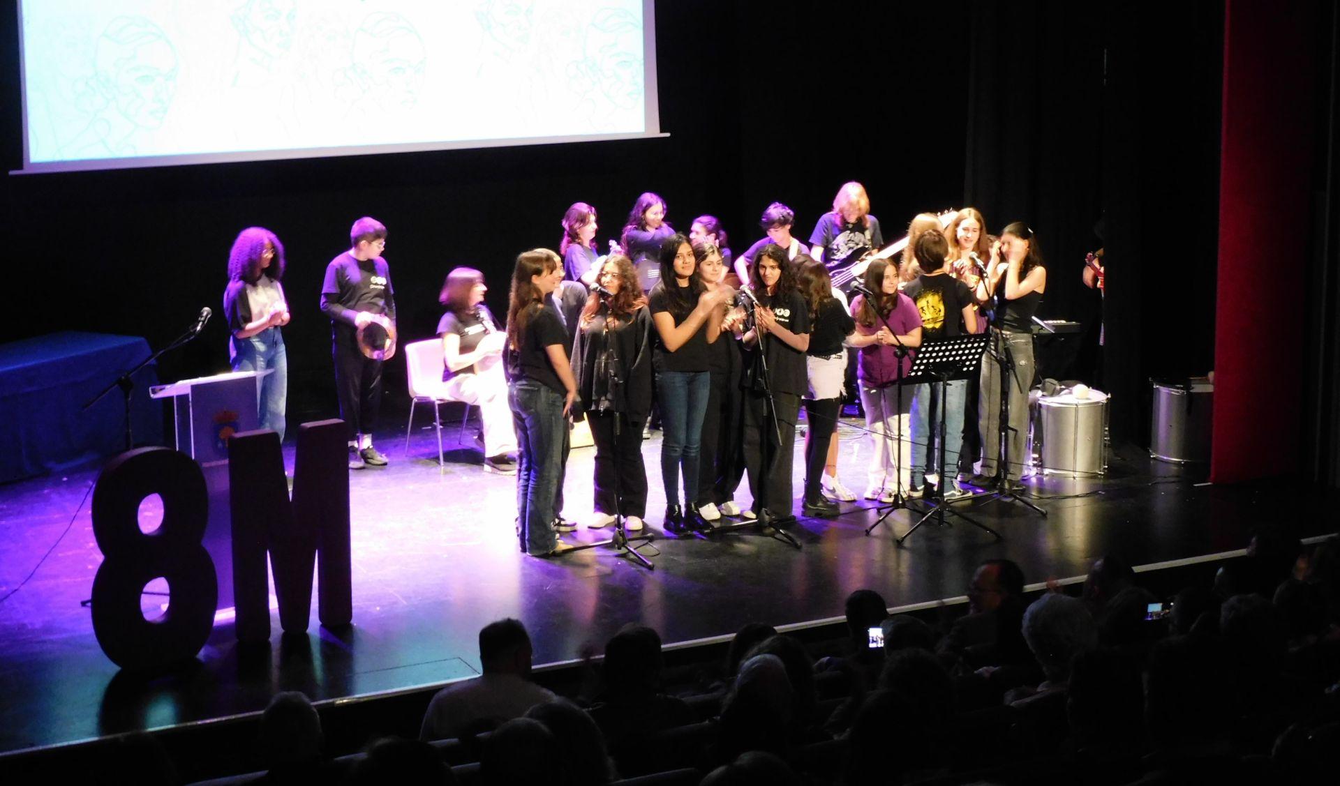 Emotiva entrega de los Premios 8 Mujeres