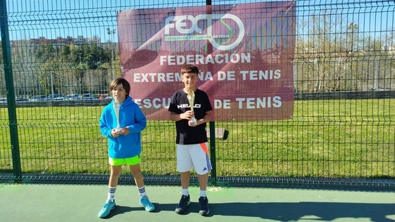 El joven tenista local Julio Barroso, campeón regional benjamín masculino
