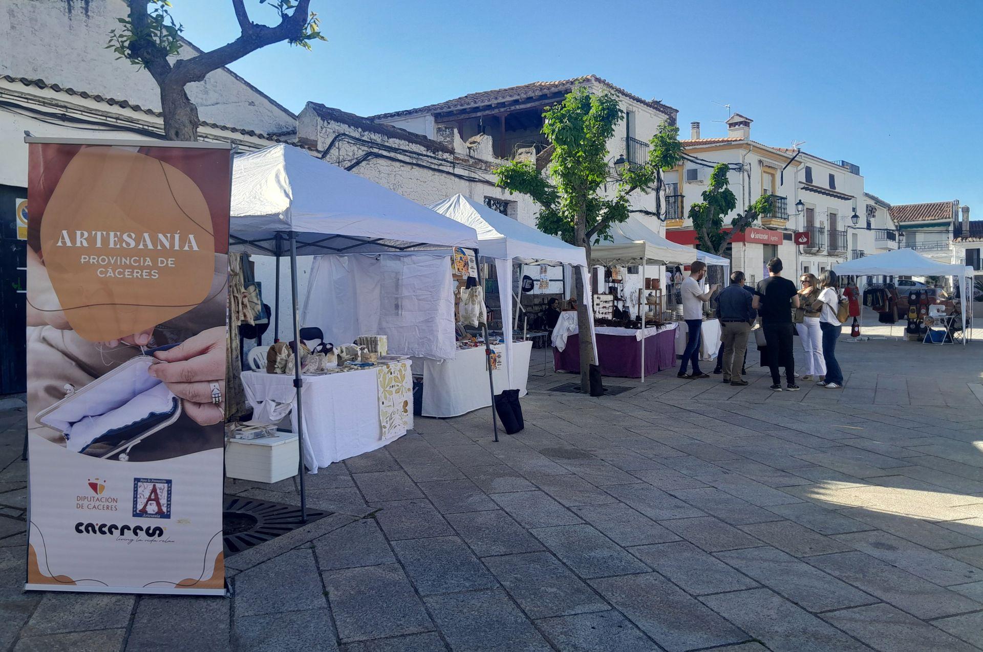 Los oficios artesanos se dan cita en Almaraz