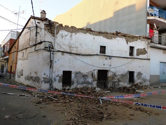 Vivienda siniestrada en la calle Quintana