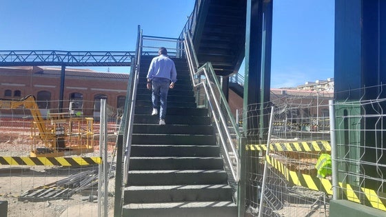 Las obras del tren en marcha se extienden a la antigua cafetería de la estación