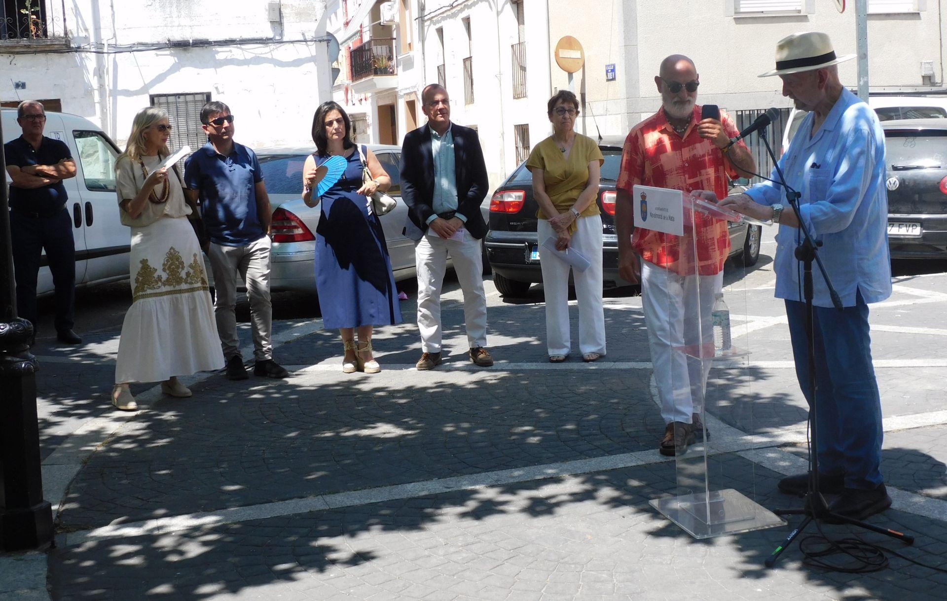 Claudio Favier Orendain recibe un cálido homenaje