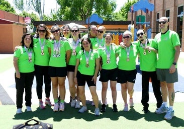 El C. N. Moralo sumó 33 medallas individuales y 2 en relevos en el Campeonato de Extremadura Máster