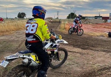 Inaugurado el circuito de motocross que se ha creado en la ciudad deportiva