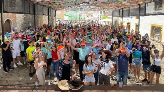 Saucedilla festeja a San Juan Bautista con mucho calor