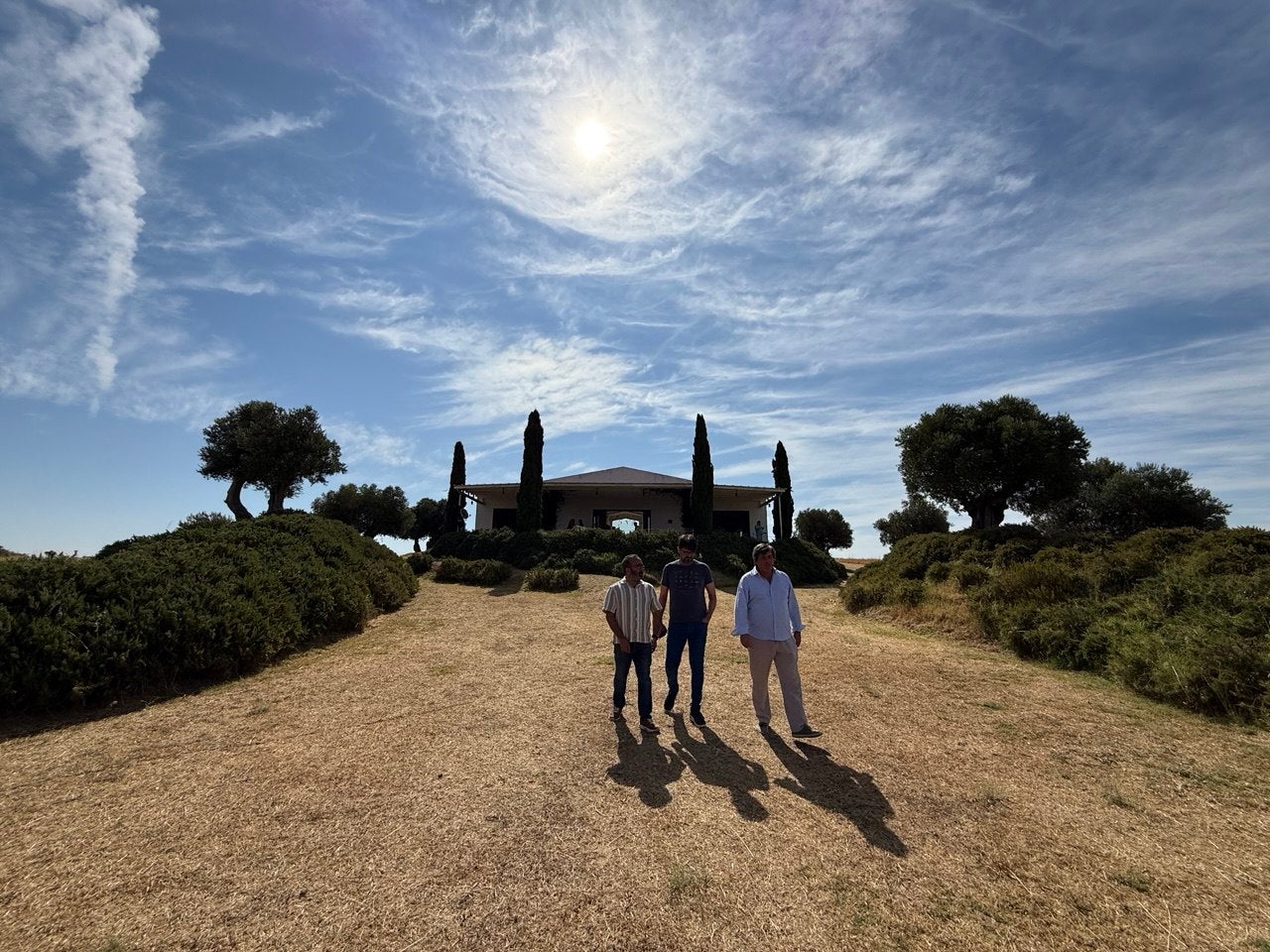 Miguel Ángel Morales, Carlos Utrilla y José de la Pisa, con el centro al fondo