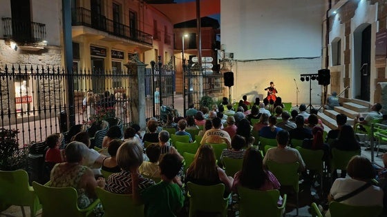 Ajechao Folk en las 'Noches musicales en la Fundación'