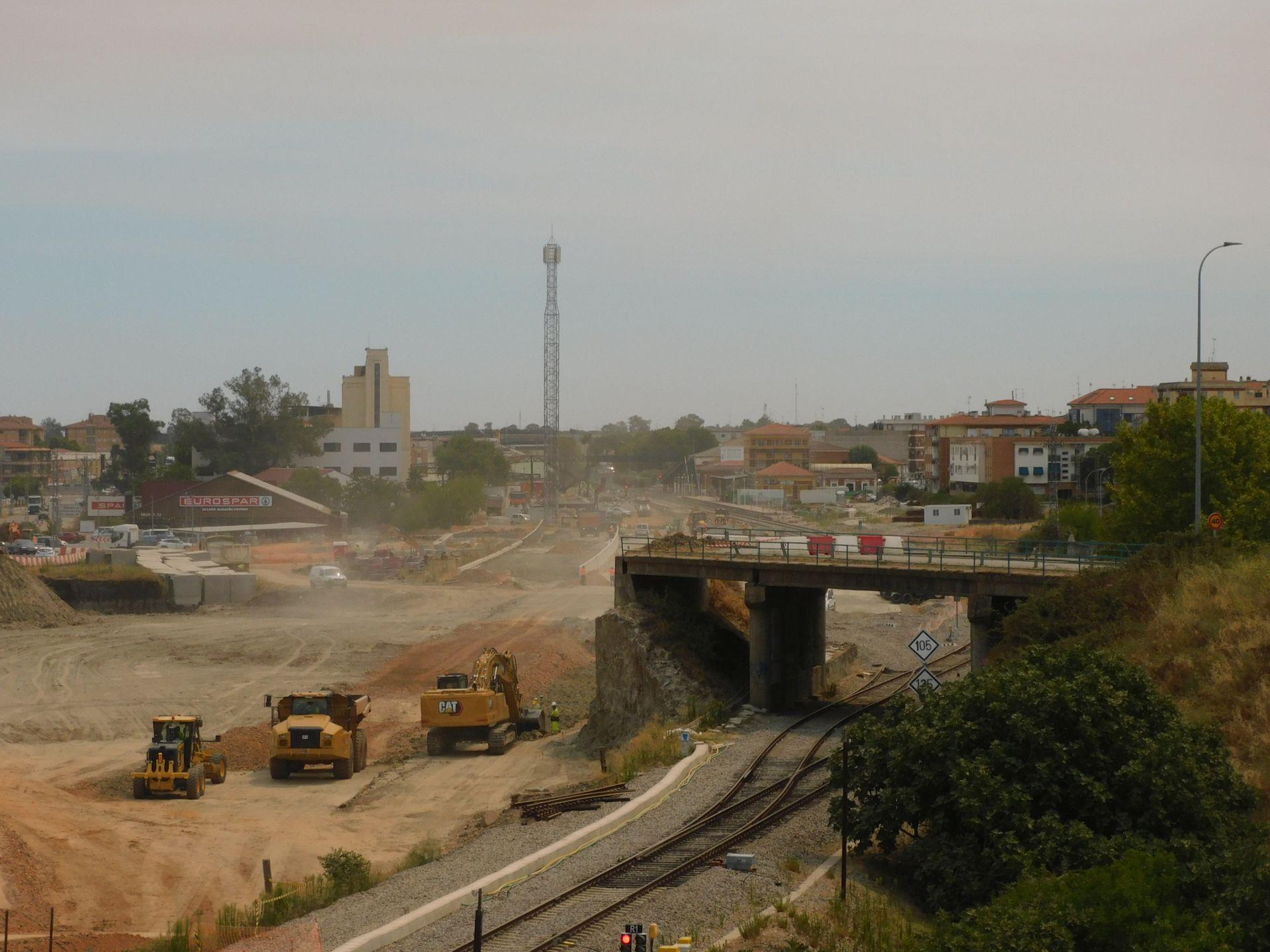 El viejo puente de la Nacional V a la espera de ser derribado