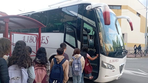 El pleno aprueba el expediente de contratación del futuro bus urbano