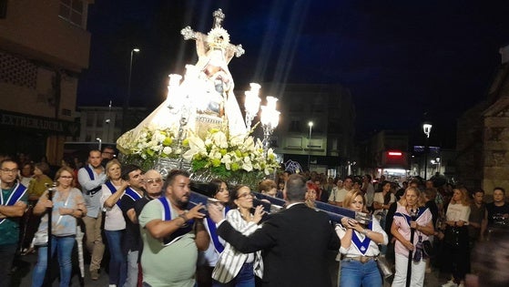 El traslado de la imagen abrirá el día 6 las fiestas de la virgen de las Angustias