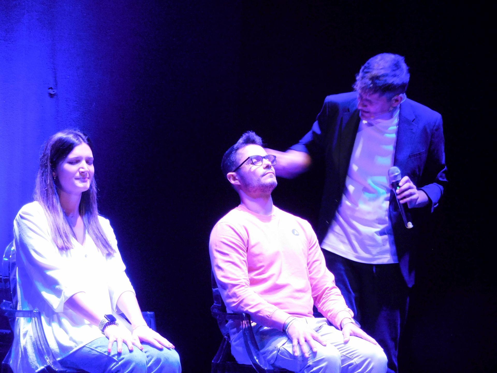 Cobami, entre el mentalismo y el espiritismo con &#039;Séance&#039;