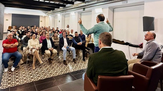 El PP reúne en Navalmoral a alcaldes y portavoces de la zona de cara a las elecciones