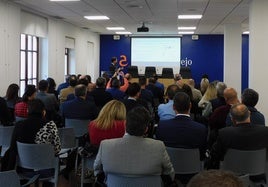 Presentación del informe en Cáceres