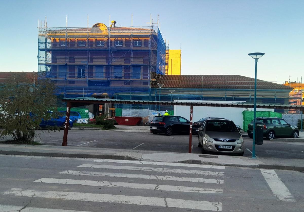 La estación, que se remodela desde hace meses, vista desde el paseo