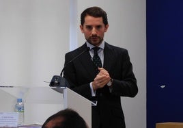 «El tabaco contribuye a fijar población en el ámbito rural», dice Javier Serrano