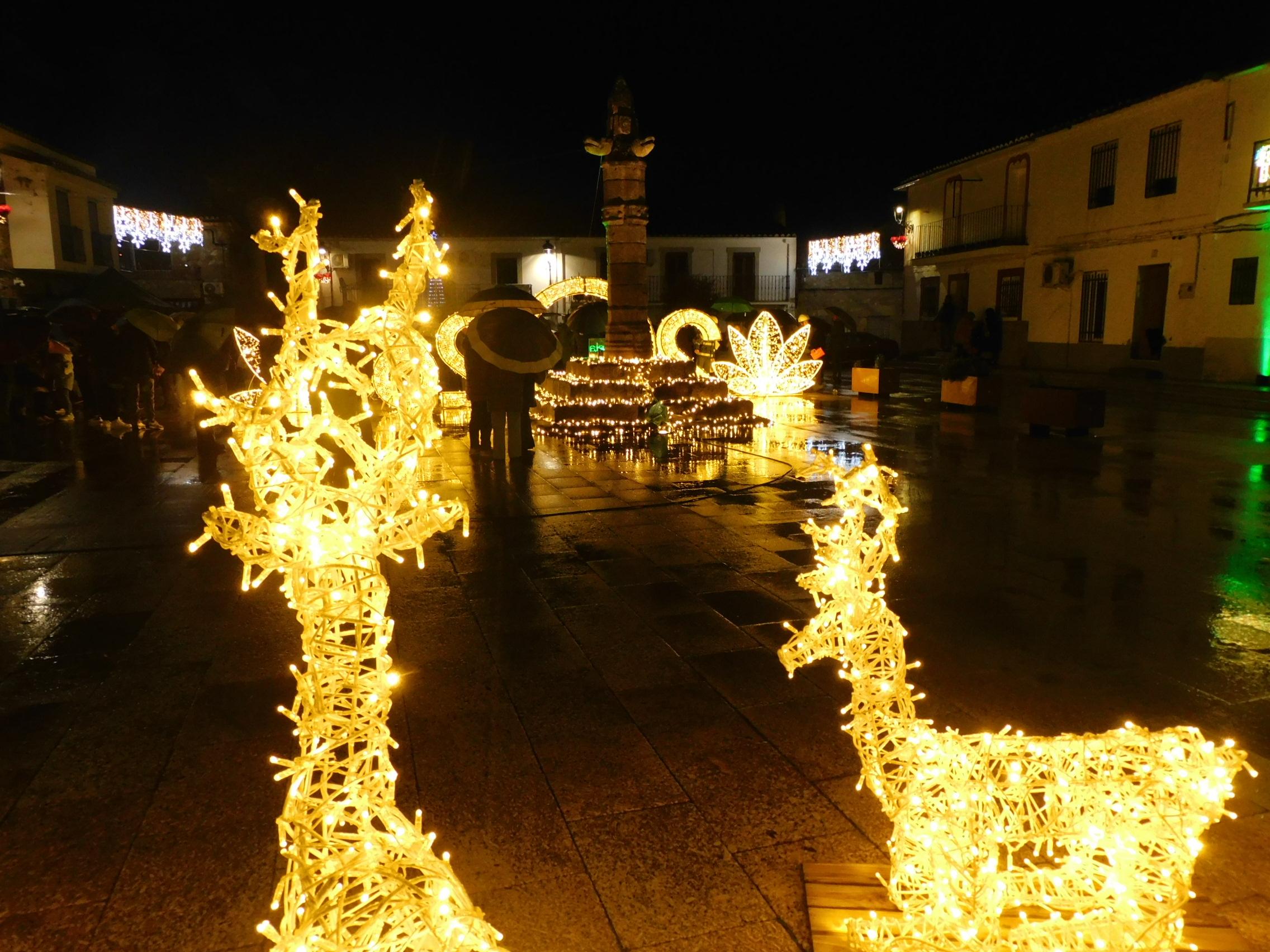 Belvís y las Casas presumen de iluminación navideña especial