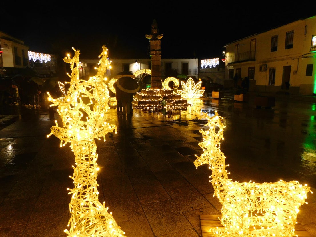 Belvís y las Casas presumen de iluminación navideña especial