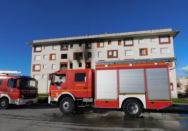 Se incendia una vivienda en el bloque 'de los okupas'