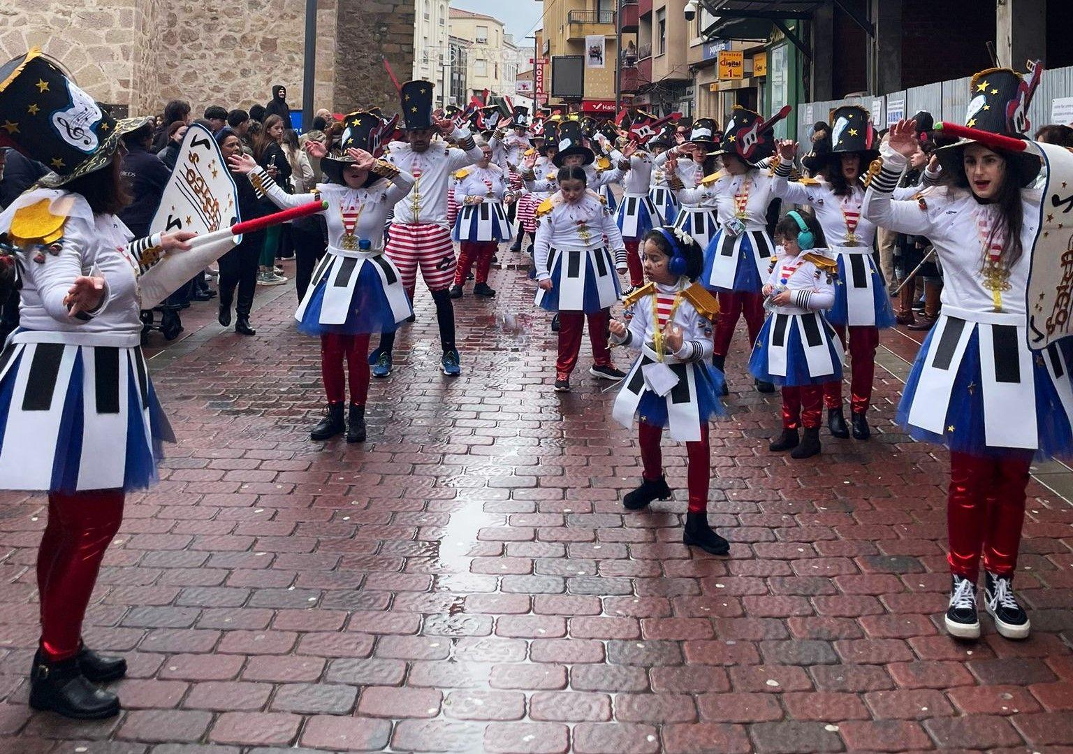 El Carnaval copa el número de marzo de HOY Navalmoral