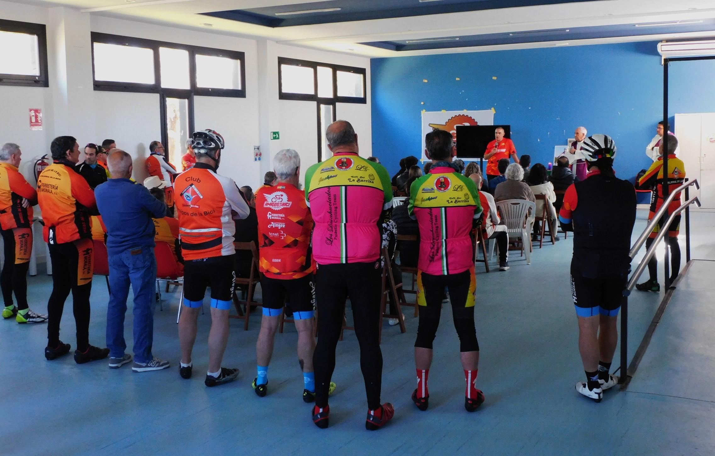 Emotivo homenaje a Nicolás Rivero de los Amigos de la Bici