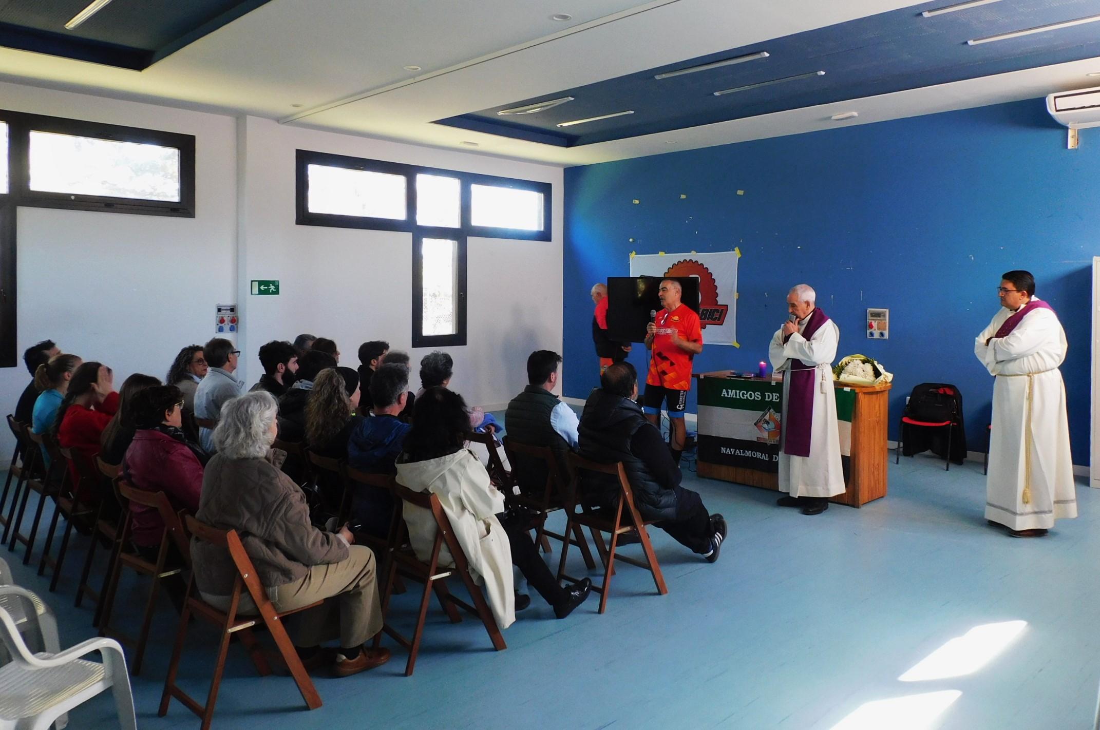 Emotivo homenaje a Nicolás Rivero de los Amigos de la Bici
