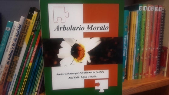 José Pablo López publica un original 'Arbolario Moralo'