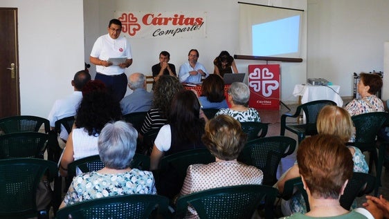 Los salones de Cáritas acogen la presentación de un informe sobre la realidad social y la exclusión