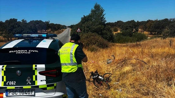 Detenido un conductor de 76 años tras atropellar a un ciclista en Talayuela y darse a la fuga