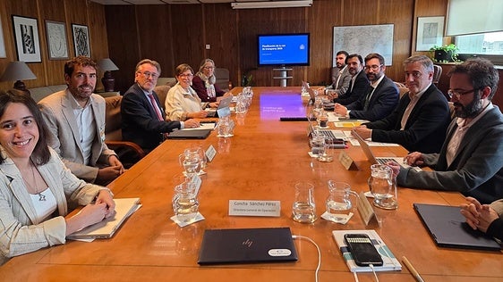 El Gobierno y la Junta de Extremadura acuerdan una subestación eléctrica para la gigafactoría
