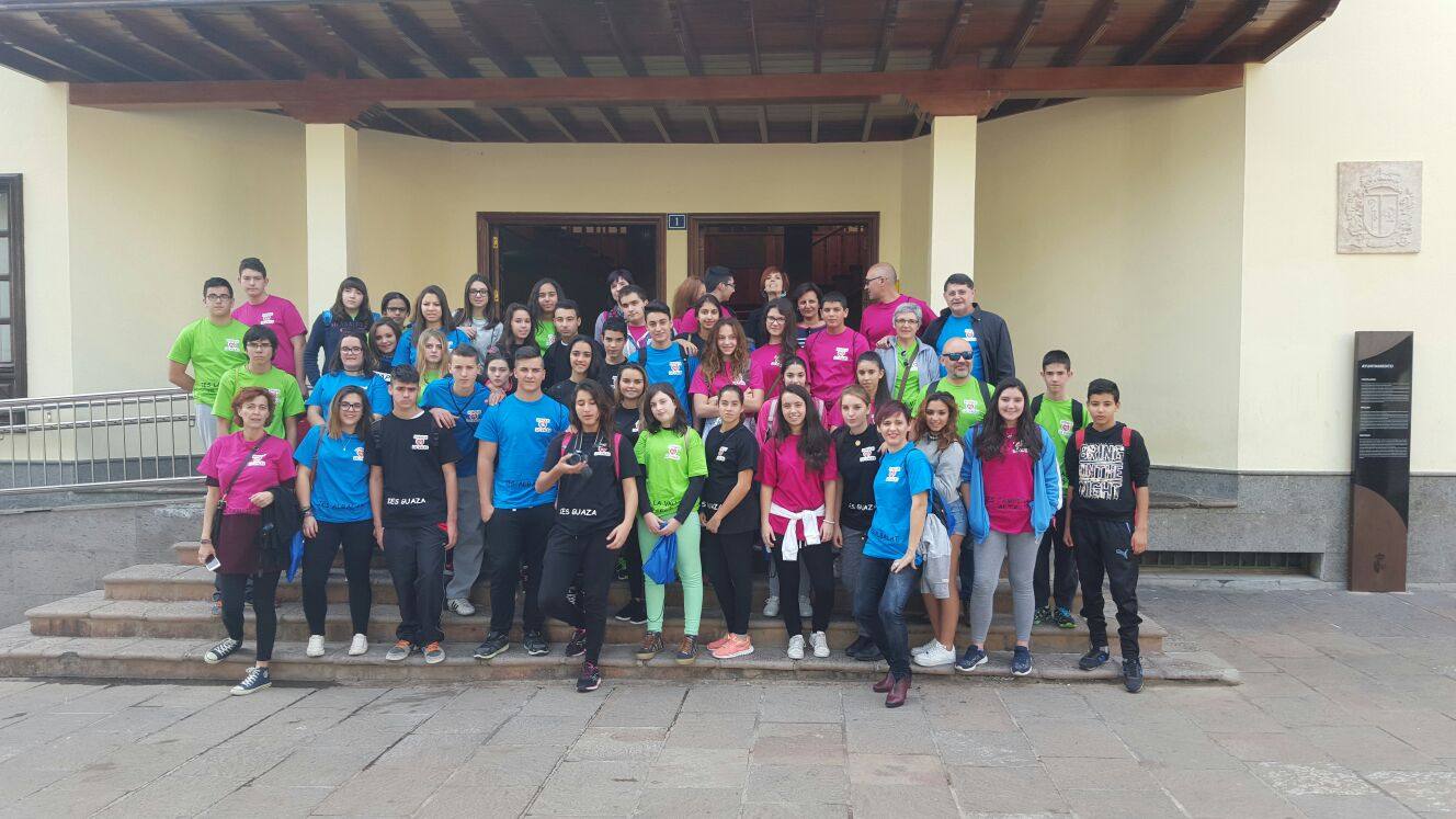 Los jóvenes moralos con alumnos del resto de centros 