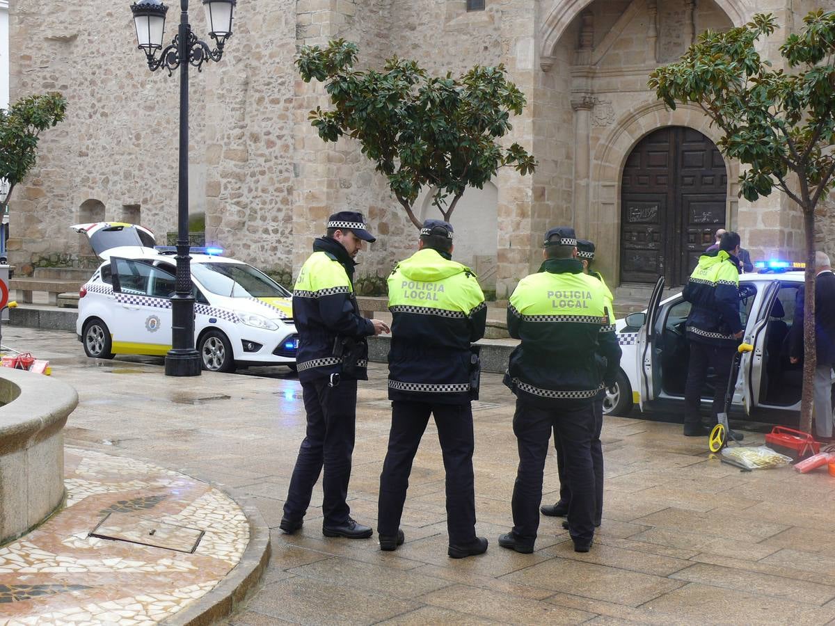 Denuncian a un hombre por desórdenes en la vía pública y desobediencia a la autoridad