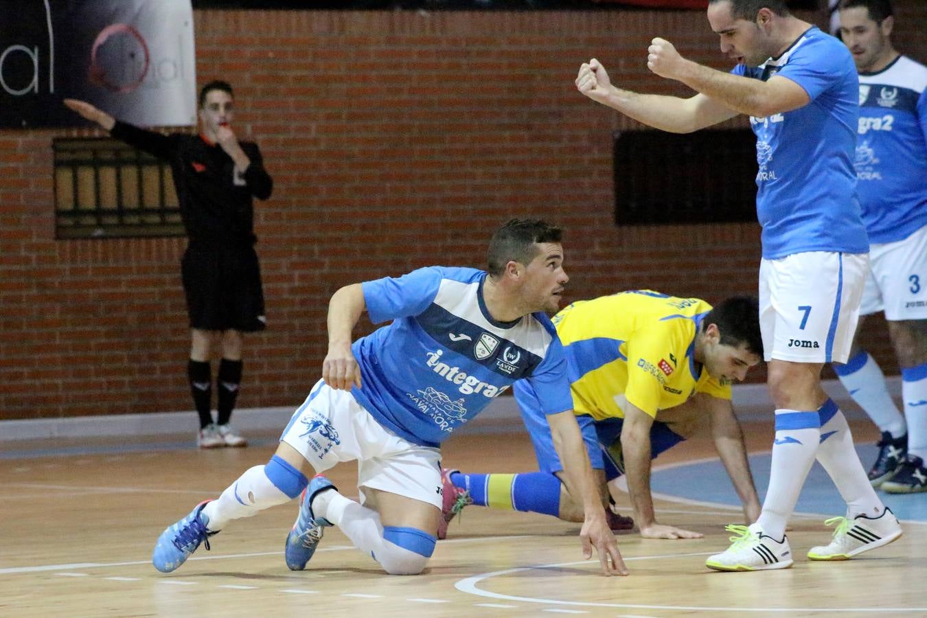 Celebración tras el empate a uno 