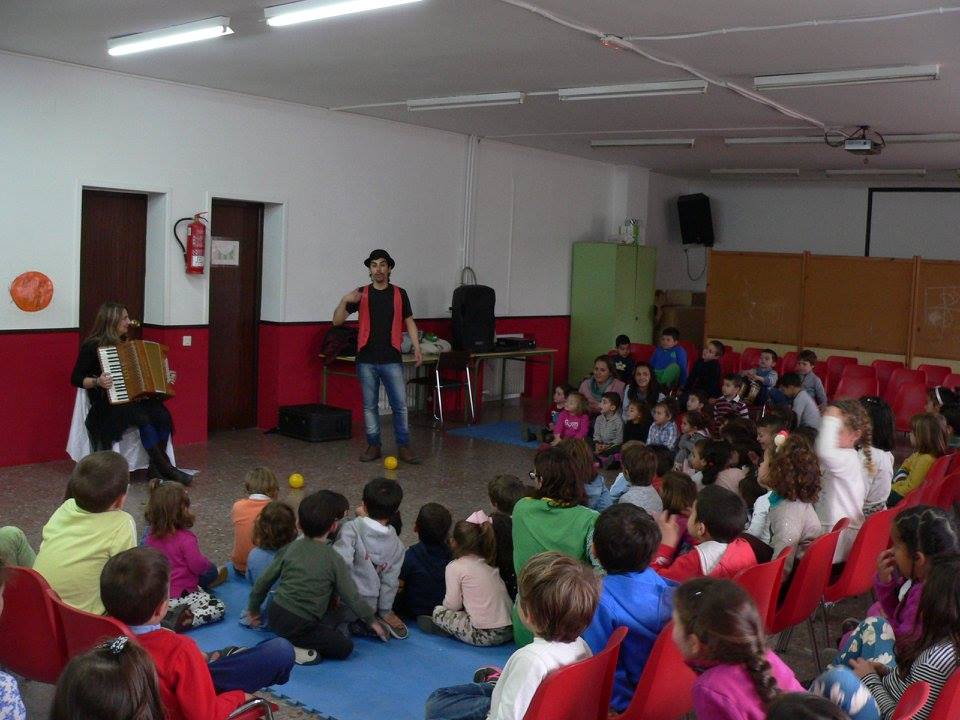 Cuenta cuentos en el colegio Campo Arañuelo 