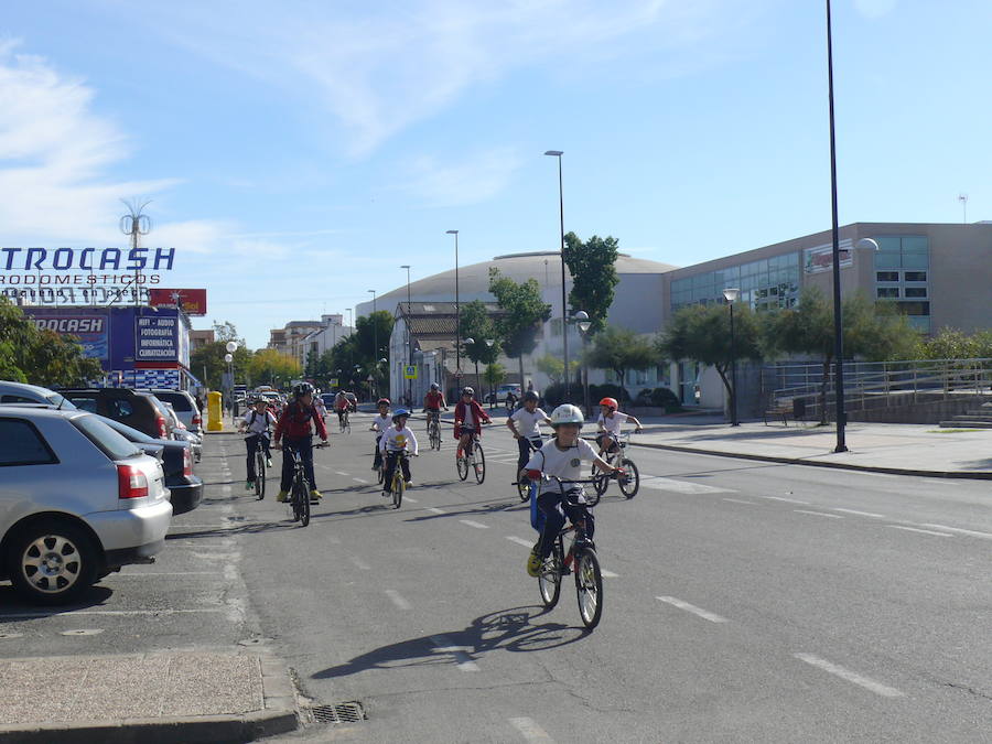 Escolares con bicicletas, uno de los proyectos ganadores 