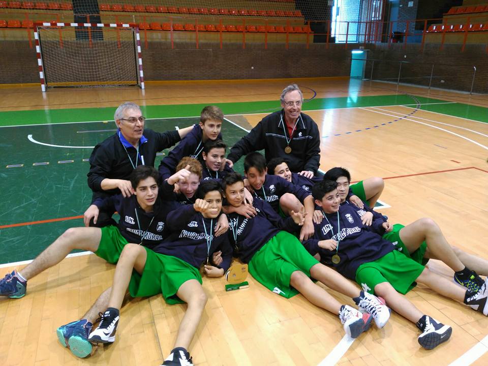 Los infantiles de la Escuela Municipal de Baloncesto, campeones en la categoría de Plata
