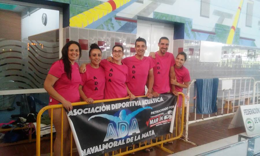Ocho medallas para la Asociación Deportiva Acuática en el Campeonato de Extremadura master
