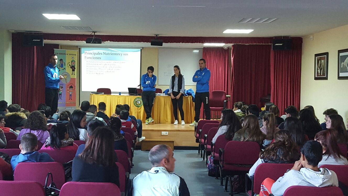 Abierto el plazo para participar en el Torneo Intercentros de fútbol-sala
