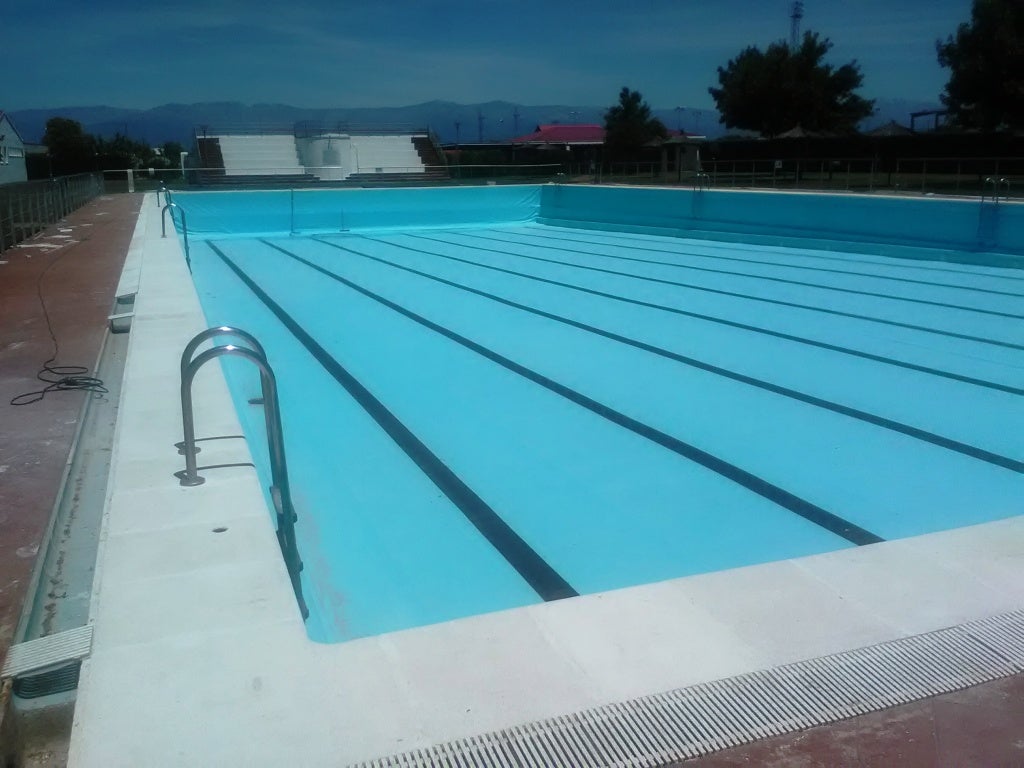 El sábado se abren el vaso pequeño y mediano de la piscina, pero el grande todavía no