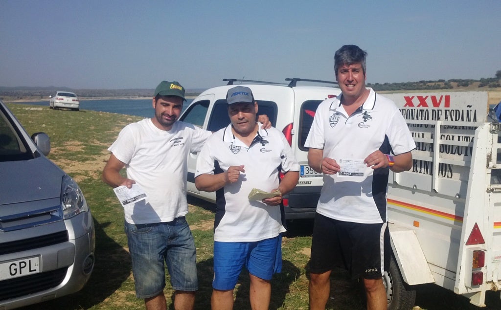 Andrés Barranco gana el sexto concurso social de la Unión de Pescadores