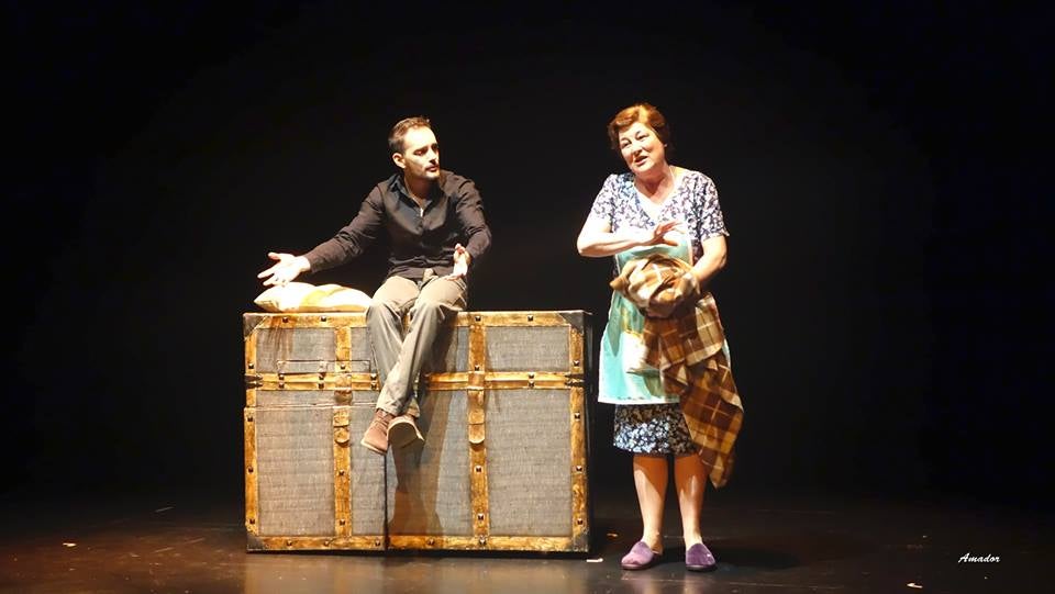 El grupo talaverano Paraskenia abrió el certamen 